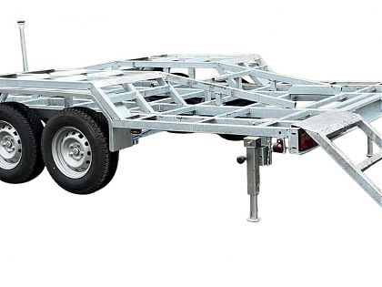 ЛАВ-81022B Болотоход